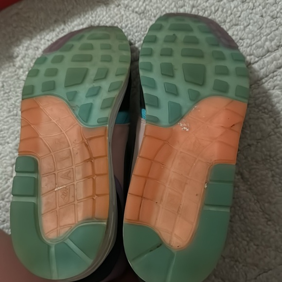 Nike Air Max 90s “Have a Nike Day” - Picture 3 of 5